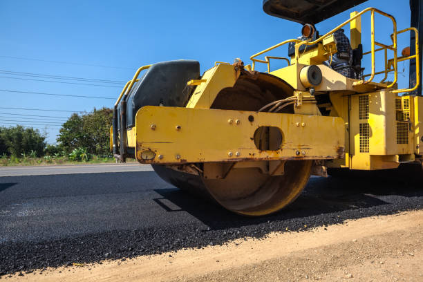 Best Driveway Paving Contractor  in Marengo, IL
